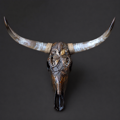 The Envoy artisanal carved cattle skull – product view 2
