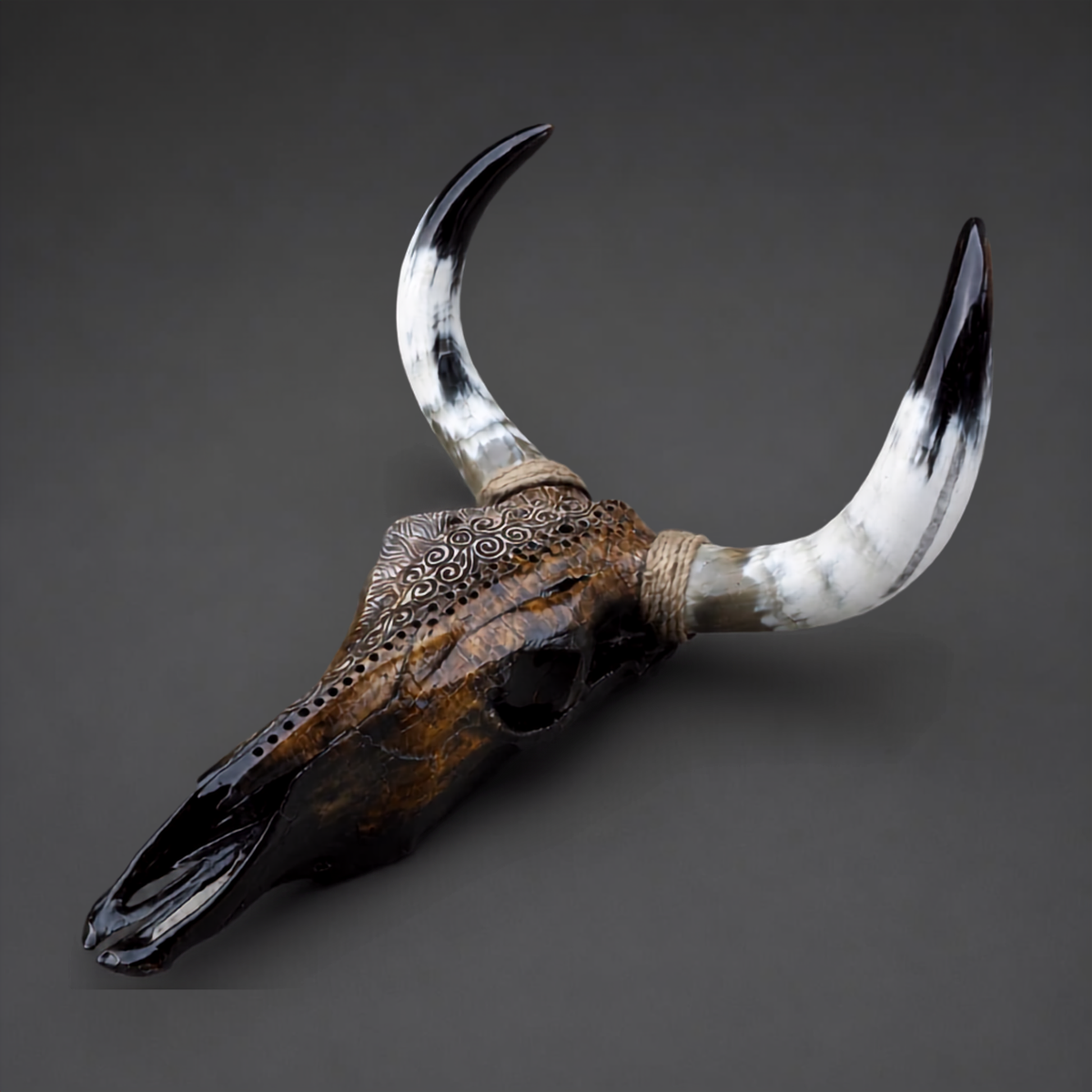 The Outlier artisanal carved cattle skull – product view 2