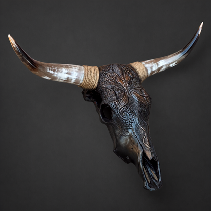 The Seer artisanal carved cattle skull – product view 2