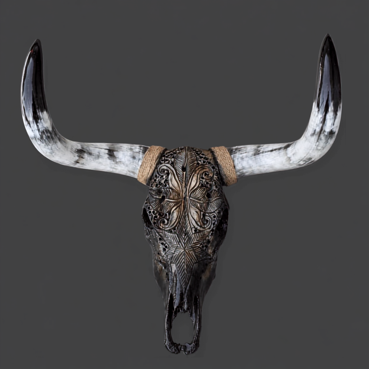 The Wildflower artisanal carved cattle skull – product view 3